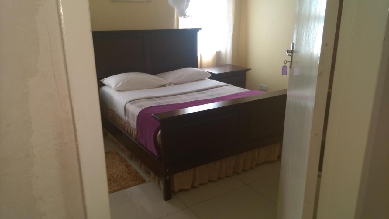 Cypress Executive Lodge Livingstone Exteriör bild