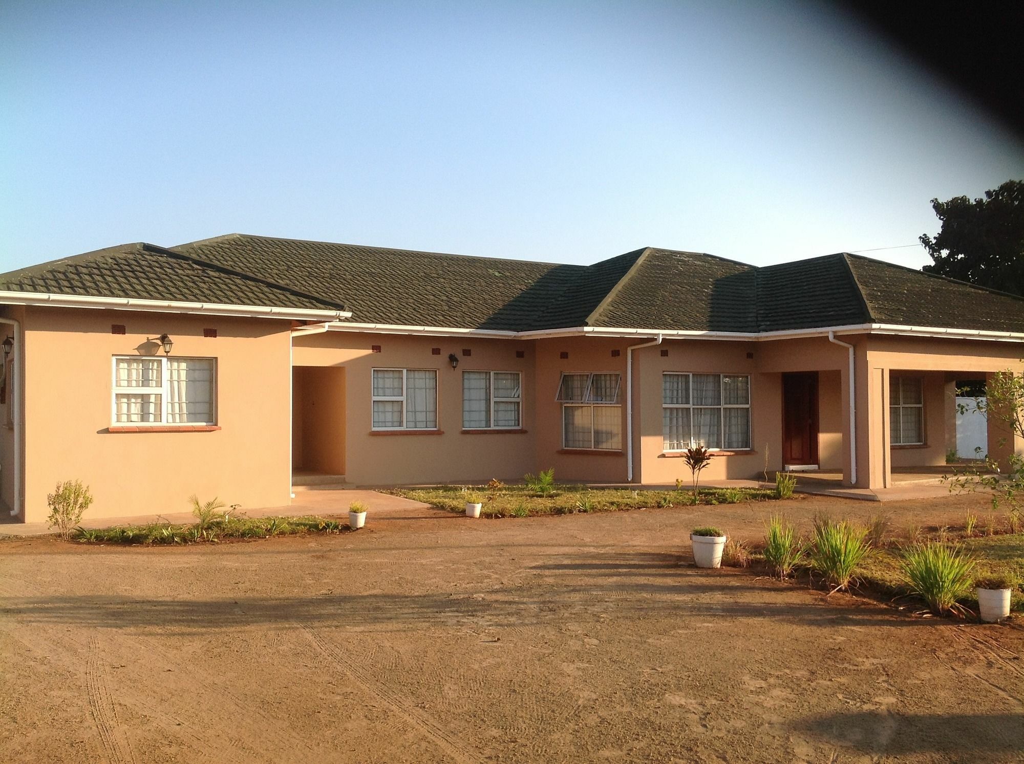 Cypress Executive Lodge Livingstone Exteriör bild